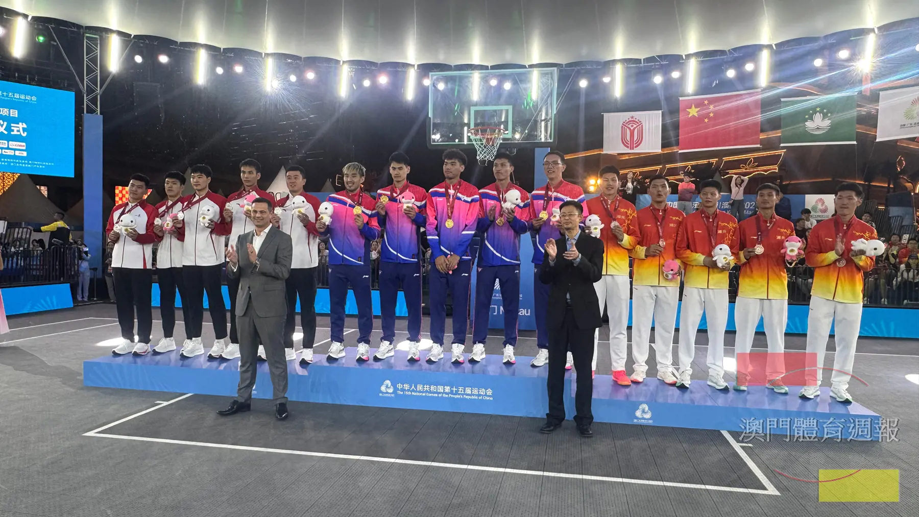 副4 全運會男子三籃上海隊挫山東隊摘冠.jpg